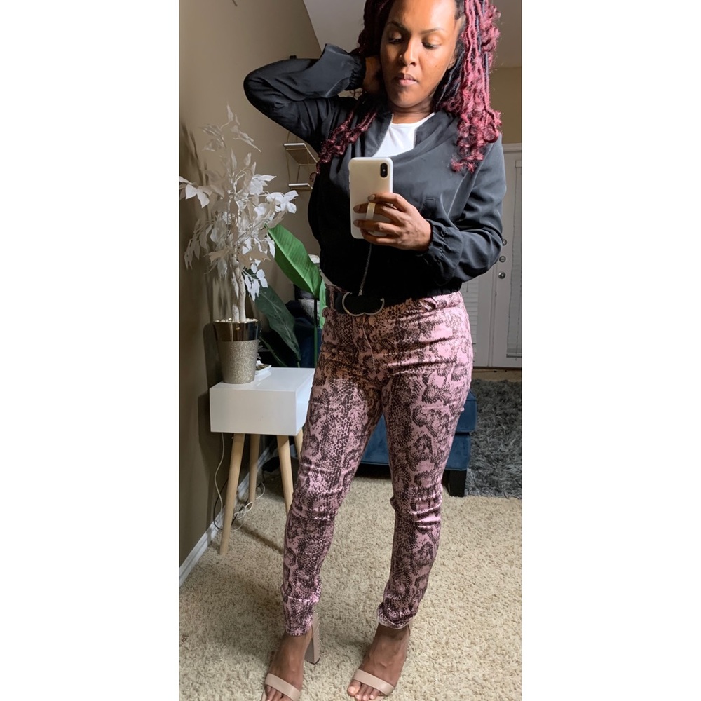 BDG | Snakeskin Print Crop Leggings 25 Urban Outfi